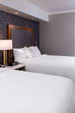 Hotel Springhill Suites by Marriott Pittsburgh North Shore photo 5