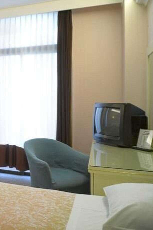 Hotel HOTEL COMMODORE TERME photo 3