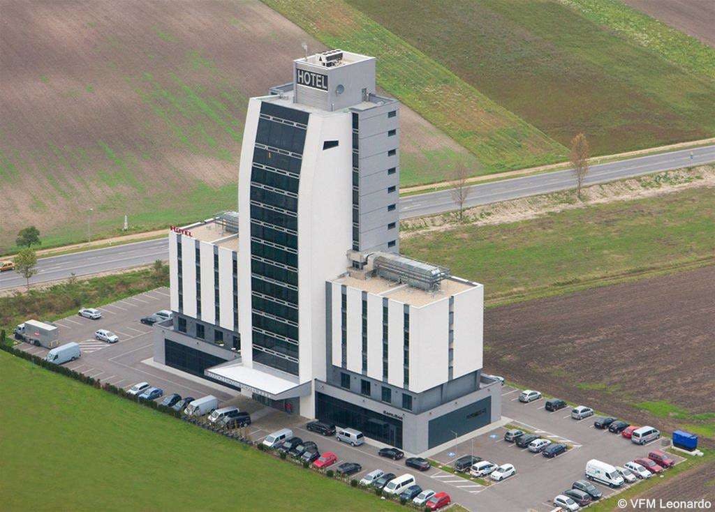Hotel Pannonia Tower Parndorf GmbH photo 2