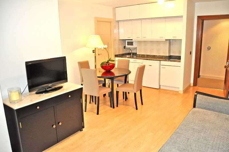 Hotel Hotel Apartamentos Don Carlos photo 5