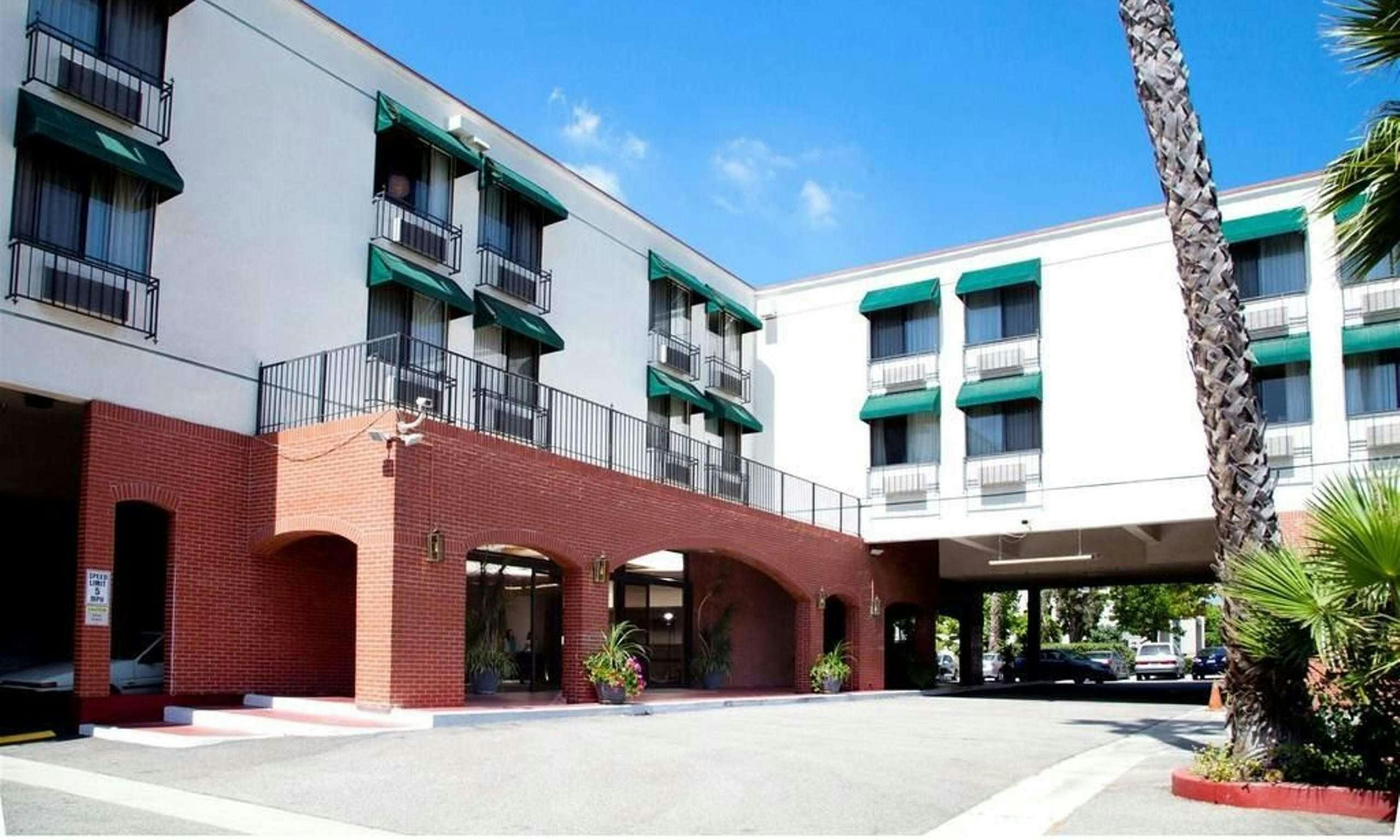 Redac Gateway Hotel