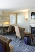 Hotel Madison Beach Hotel, Curio Collection by Hilton photo 5