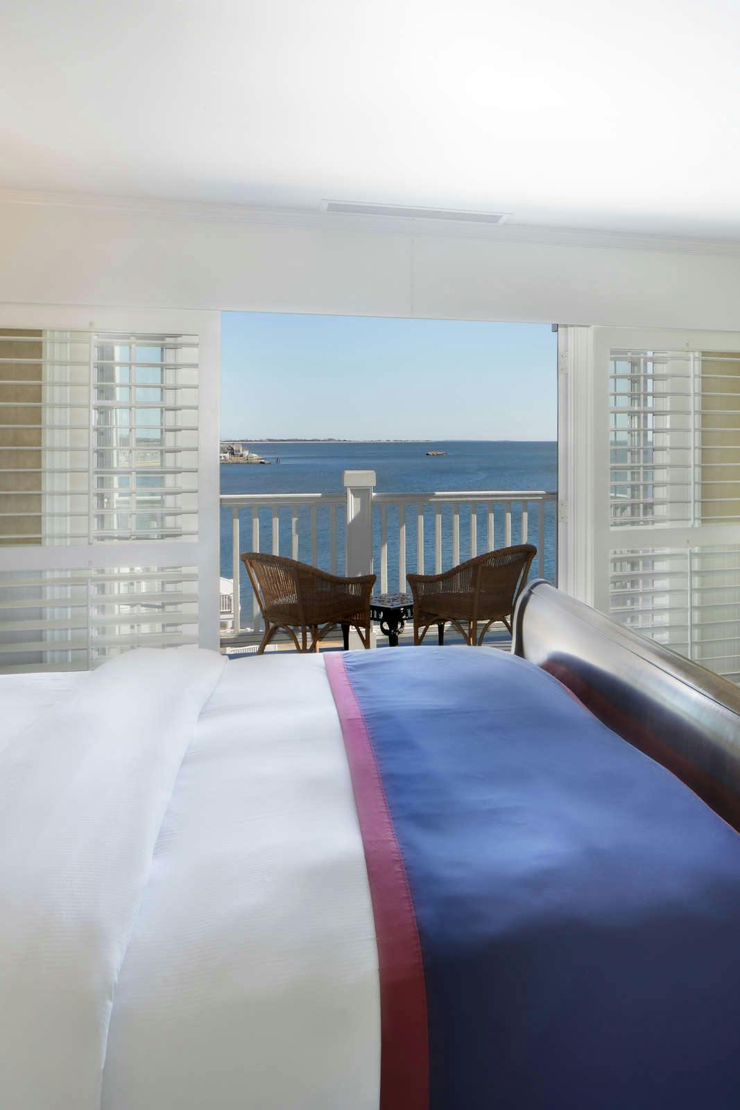 Hotel Madison Beach Hotel, Curio Collection by Hilton photo 4