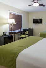 Hotel Coast Village Inn photo 4