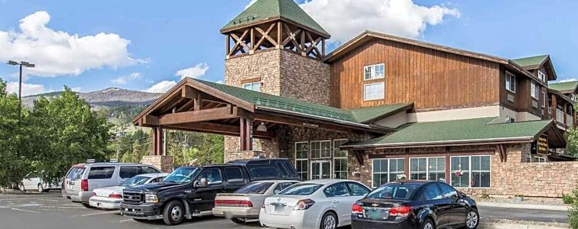 Quality Inn & Suites Summit County, Dillon HotelTonight