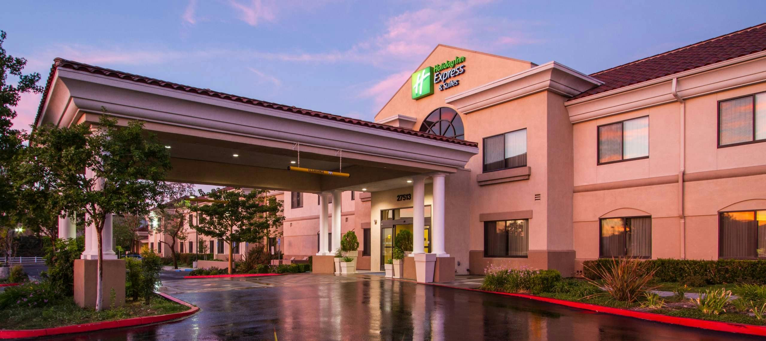 Holiday Inn Express Hotel & Suites Santa Clarita