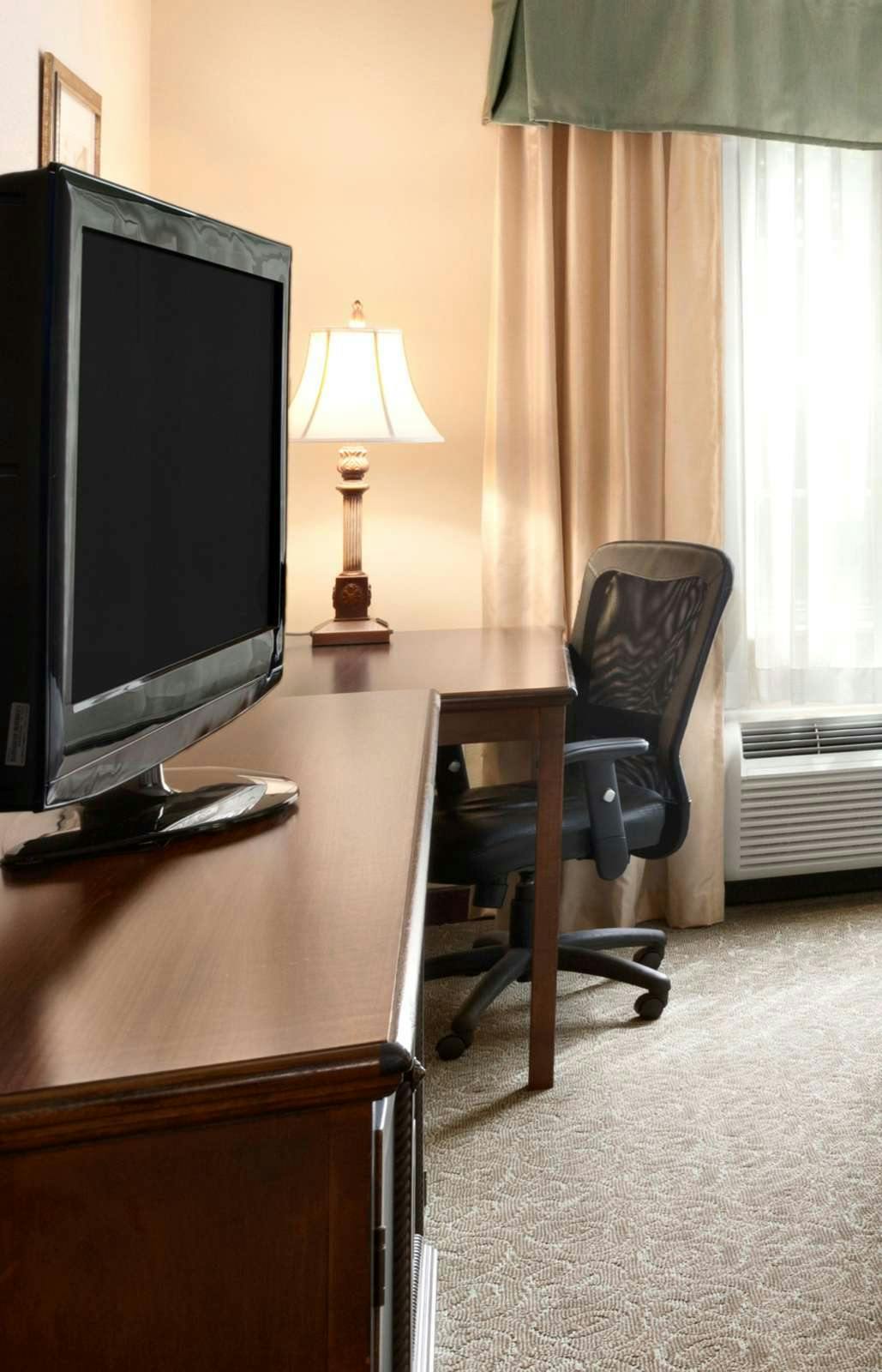 Hotel Country Inn & Suites by Radisson, Asheville West near Biltmore photo 3