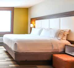 Hotel Holiday Inn Express & Suites Miami Airport East photo 1