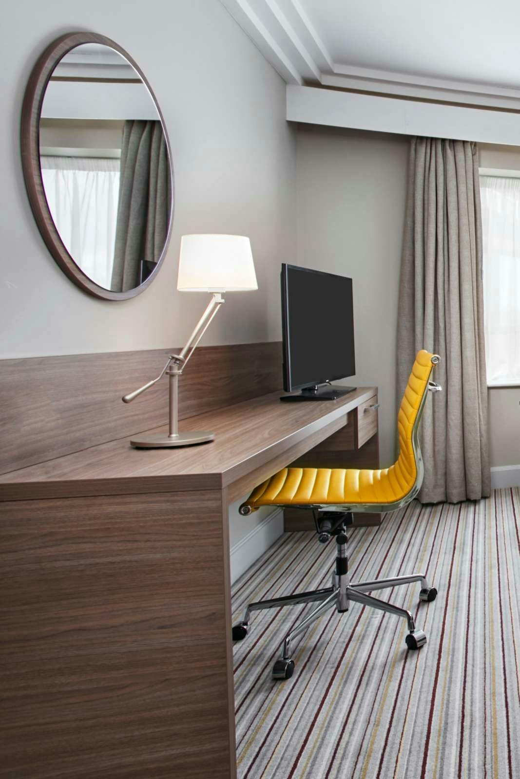 Hotel Leonardo Hotel and Conference Venue Hinckley Island photo 2