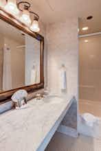 Hotel Gaslamp Plaza Suites photo 2