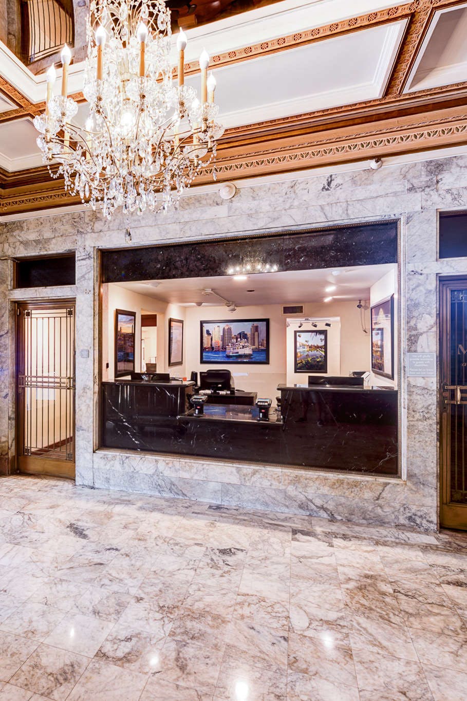 Hotel Gaslamp Plaza Suites photo 4