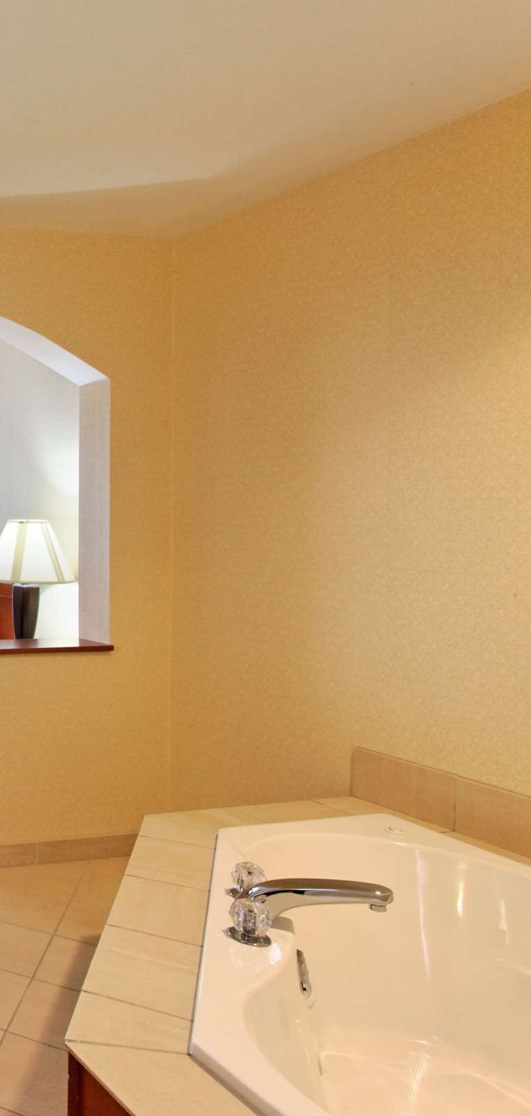 Hotel Holiday Inn Express Mystic photo 2