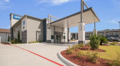 Americas Best Value Inn And Suites Northeast Houston I-610