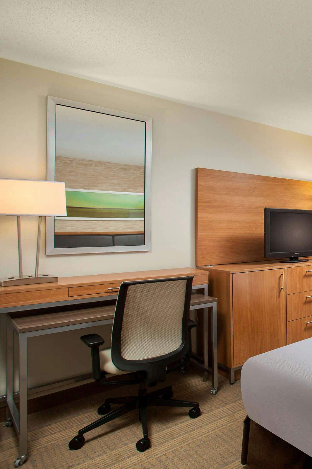 Hotel Holiday Inn Grand Rapids Airport photo 4