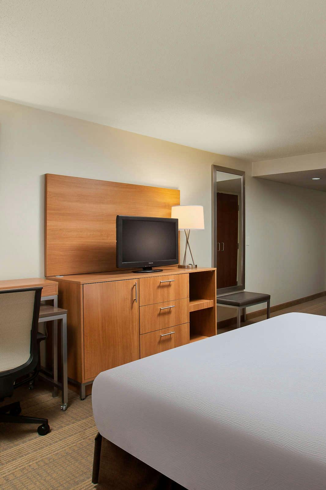 Hotel Holiday Inn Grand Rapids Airport photo 5