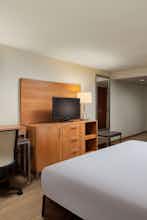 Hotel Holiday Inn Grand Rapids Airport photo 5