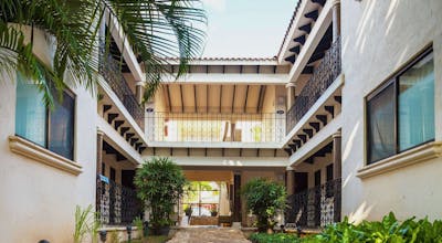 Nina Hotel & Beach Club