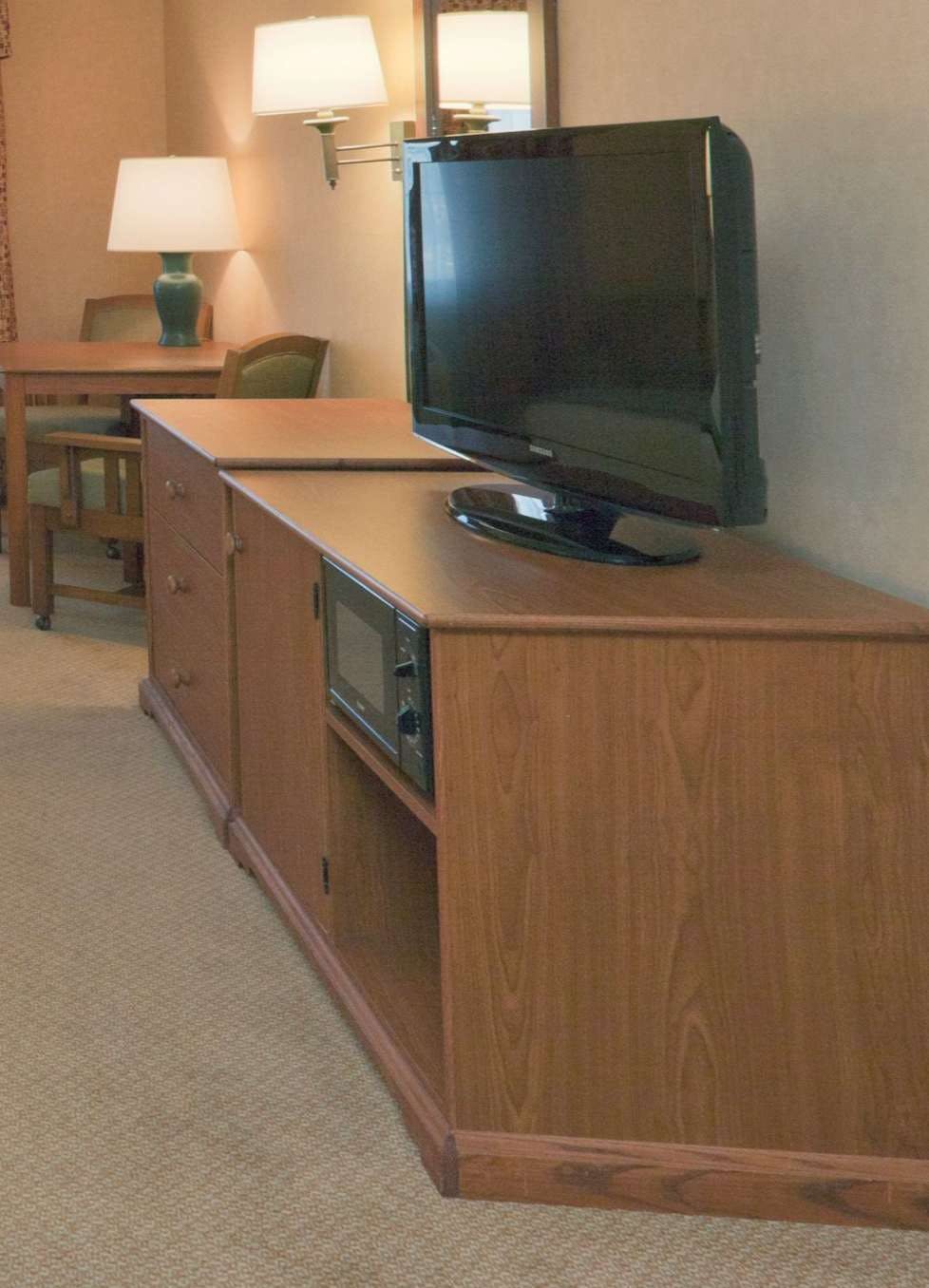 Hotel Holiday Inn Express Hotel & Suites Bishop photo 2