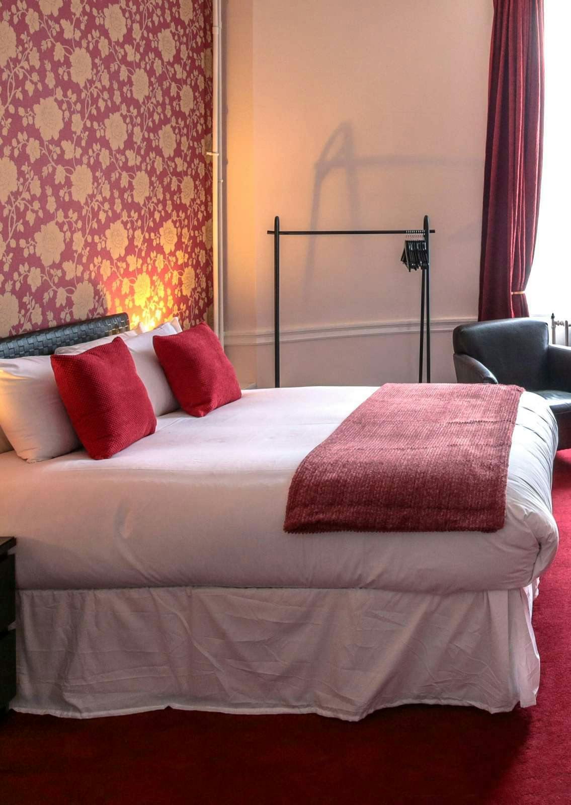 Hotel City Studios - Rodney Street photo 1