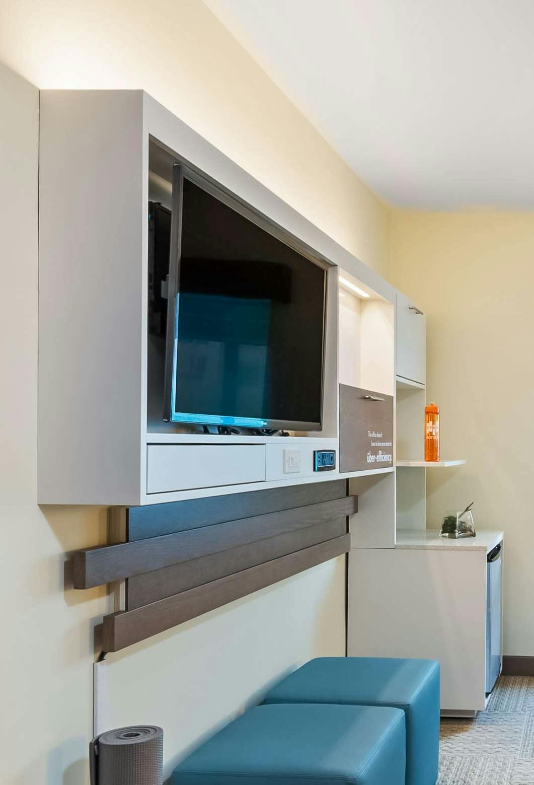 Hotel EVEN Hotel Norwalk, an IHG Hotel photo 3