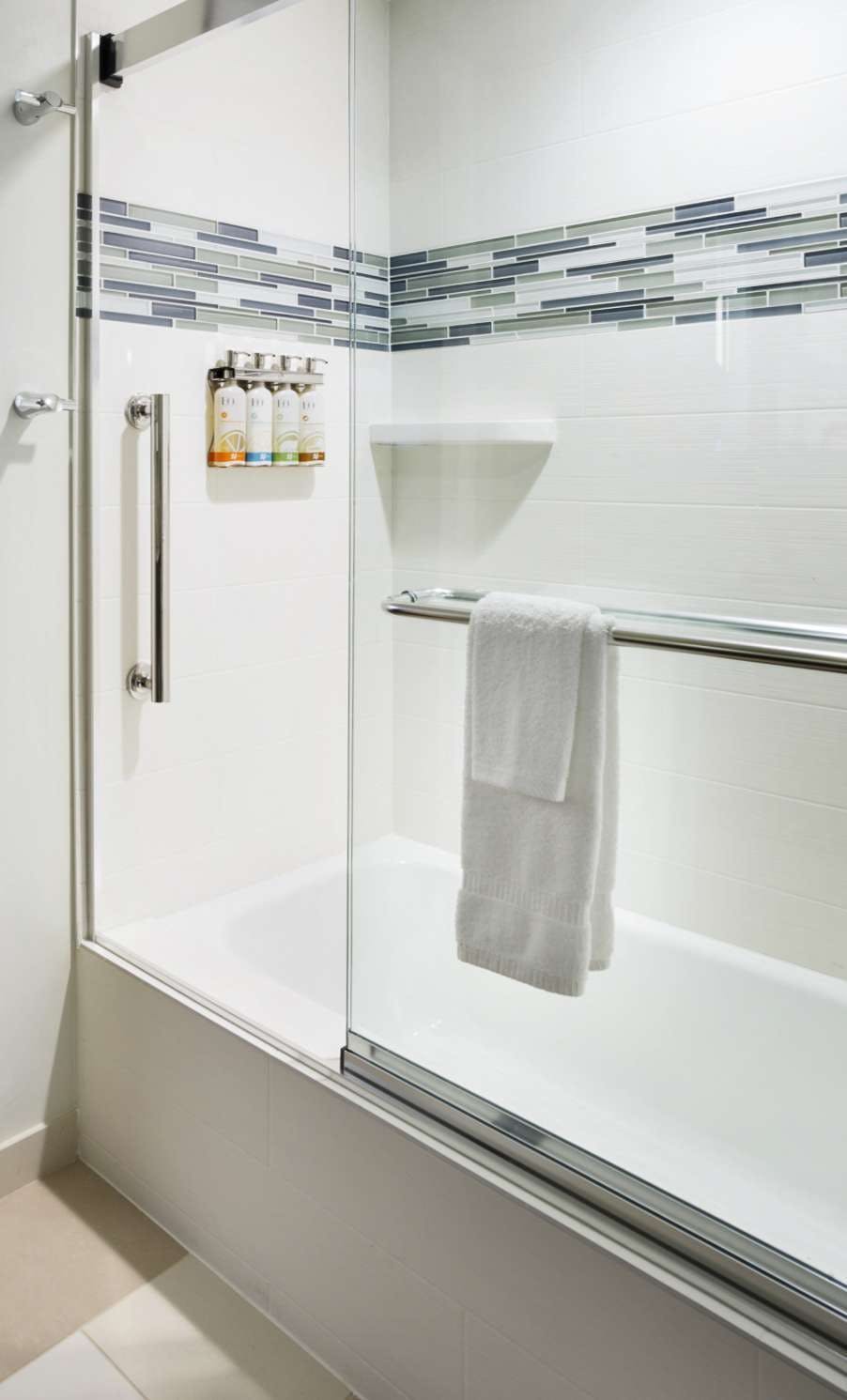 Hotel EVEN Hotel Norwalk, an IHG Hotel photo 4