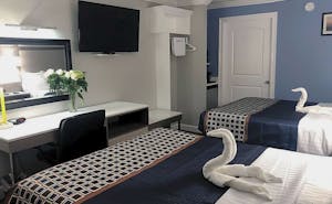 Destin Inn and Suites