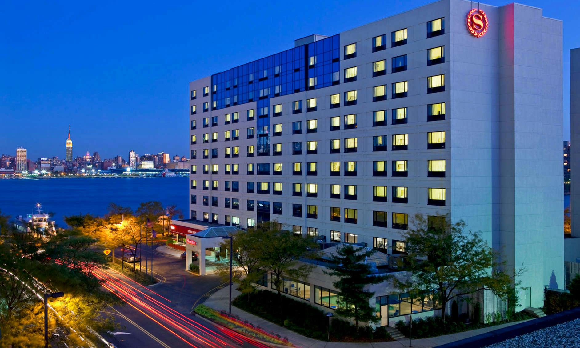 Sheraton Lincoln Harbor Hotel
