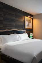 Hotel Renaissance Chelsea photo 2