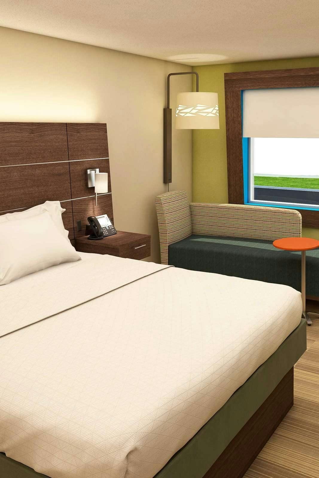 Hotel Holiday Inn Express & Suites Calgary Airport Trail NE photo 1