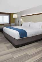 Hotel Holiday Inn Express & Suites Calgary Airport Trail NE photo 3