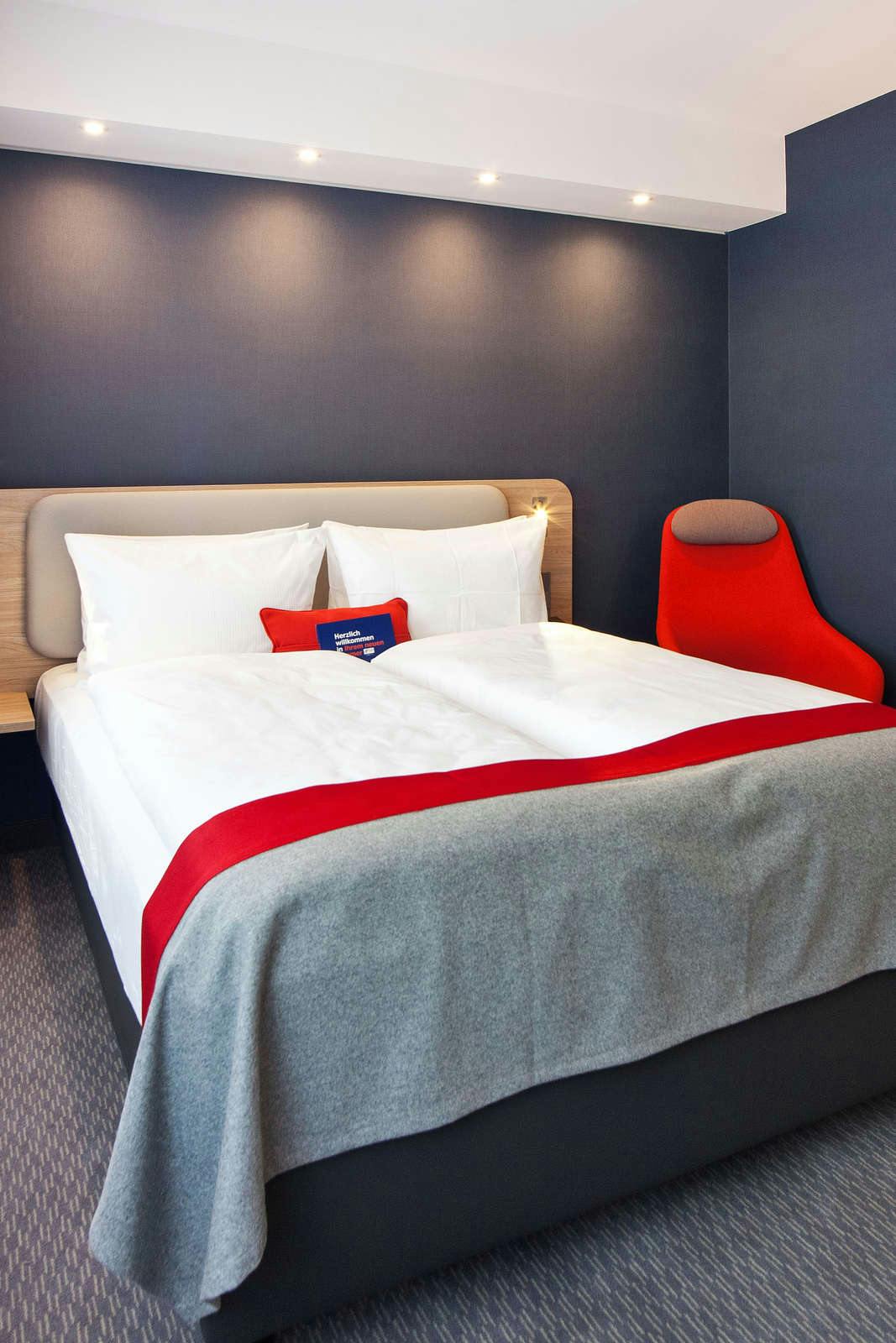 Hotel Holiday Inn Express Trier photo 3