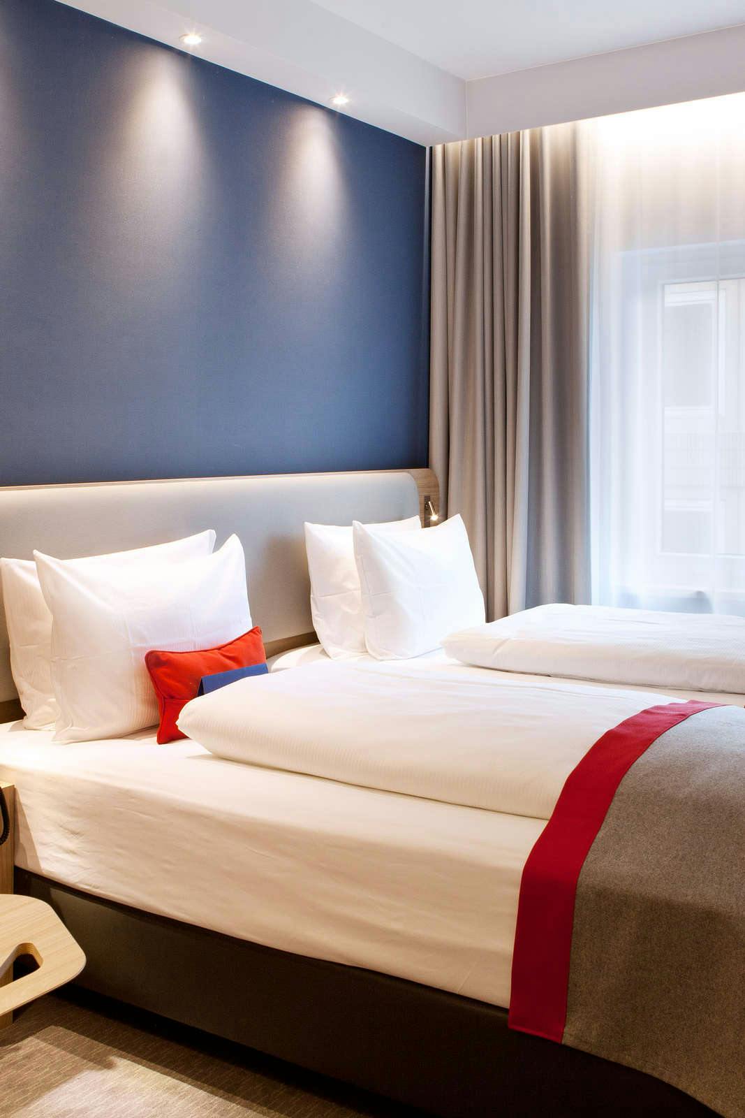 Hotel Holiday Inn Express Trier photo 2