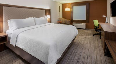 Holiday Inn Express & Suites Las Vegas E Tropicana