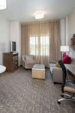 Hotel Staybridge Suites Sioux Falls Southwest photo 5