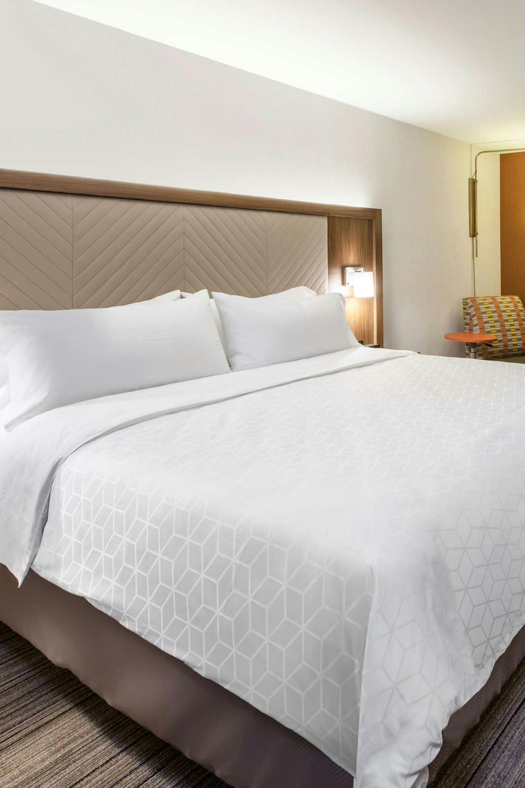 Hotel Holiday Inn Express Jacksonville South Bartram Park photo 2