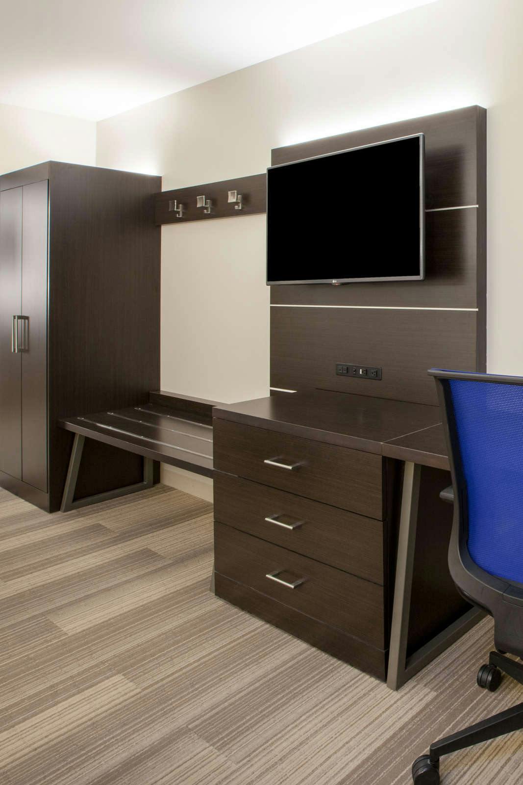 Hotel Holiday Inn Express & Suites Atlanta N - Woodstock photo 3