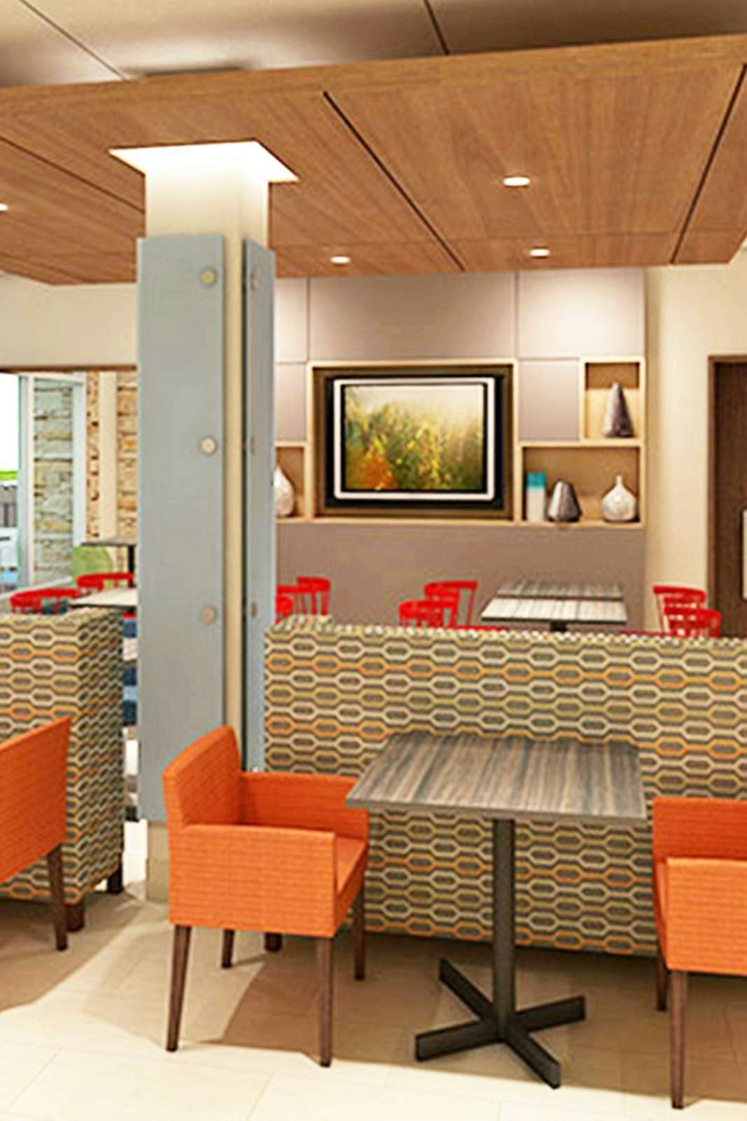 Hotel Holiday Inn Express & Suites Grand Rapids Airport South photo 4