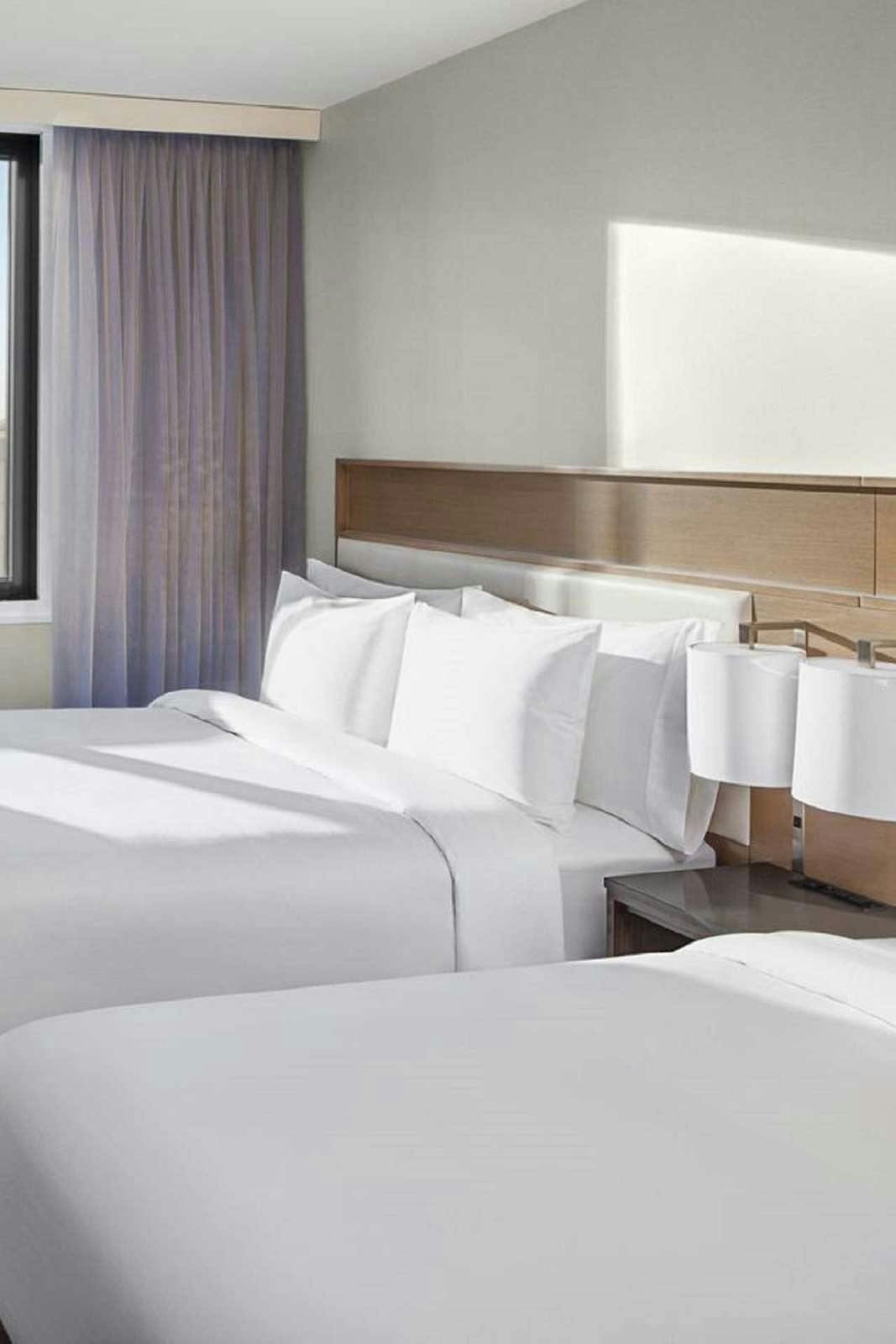 Hotel DoubleTree by Hilton New York Times Square South photo 2