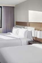 Hotel DoubleTree by Hilton New York Times Square South photo 2