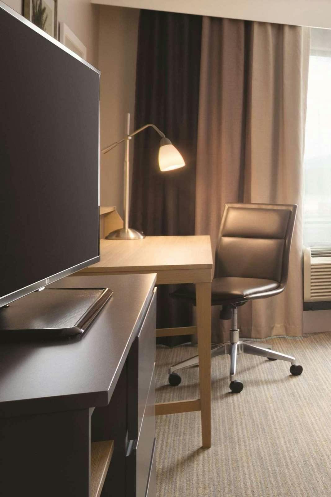 Hotel Country Inn & Suites by Radisson, Greensboro, NC photo 3