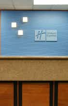 Hotel Holiday Inn Express Hotel & Suites Houston Memorial Park photo 4
