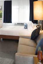 Hotel V Capri Palm Springs, Dolce photo 4