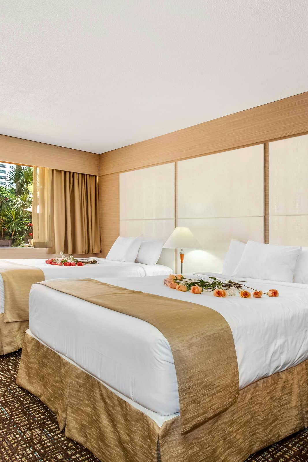 Hotel Ocean Beach Club photo 2