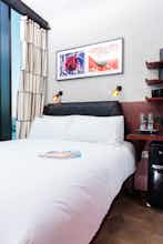 Hotel The Dean Dublin Docklands photo 2