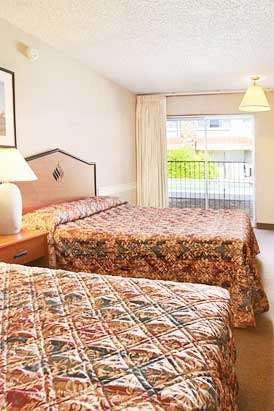 Hotel The La Grande Inn photo 2