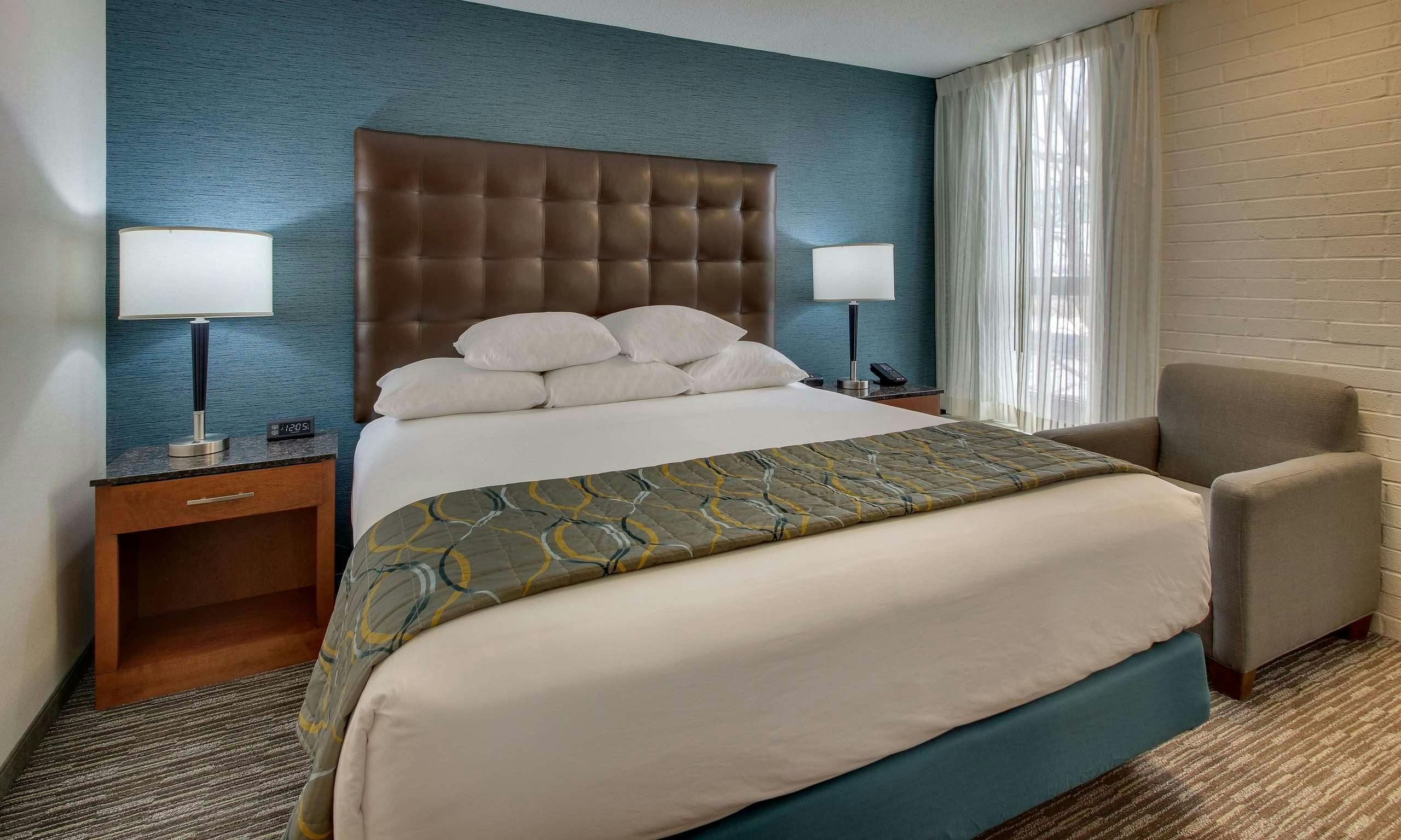 Pear Tree Inn St Louis Airport