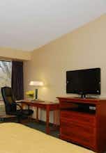 Hotel Comfort Inn & Suites Syracuse-Carrier Circle photo 2