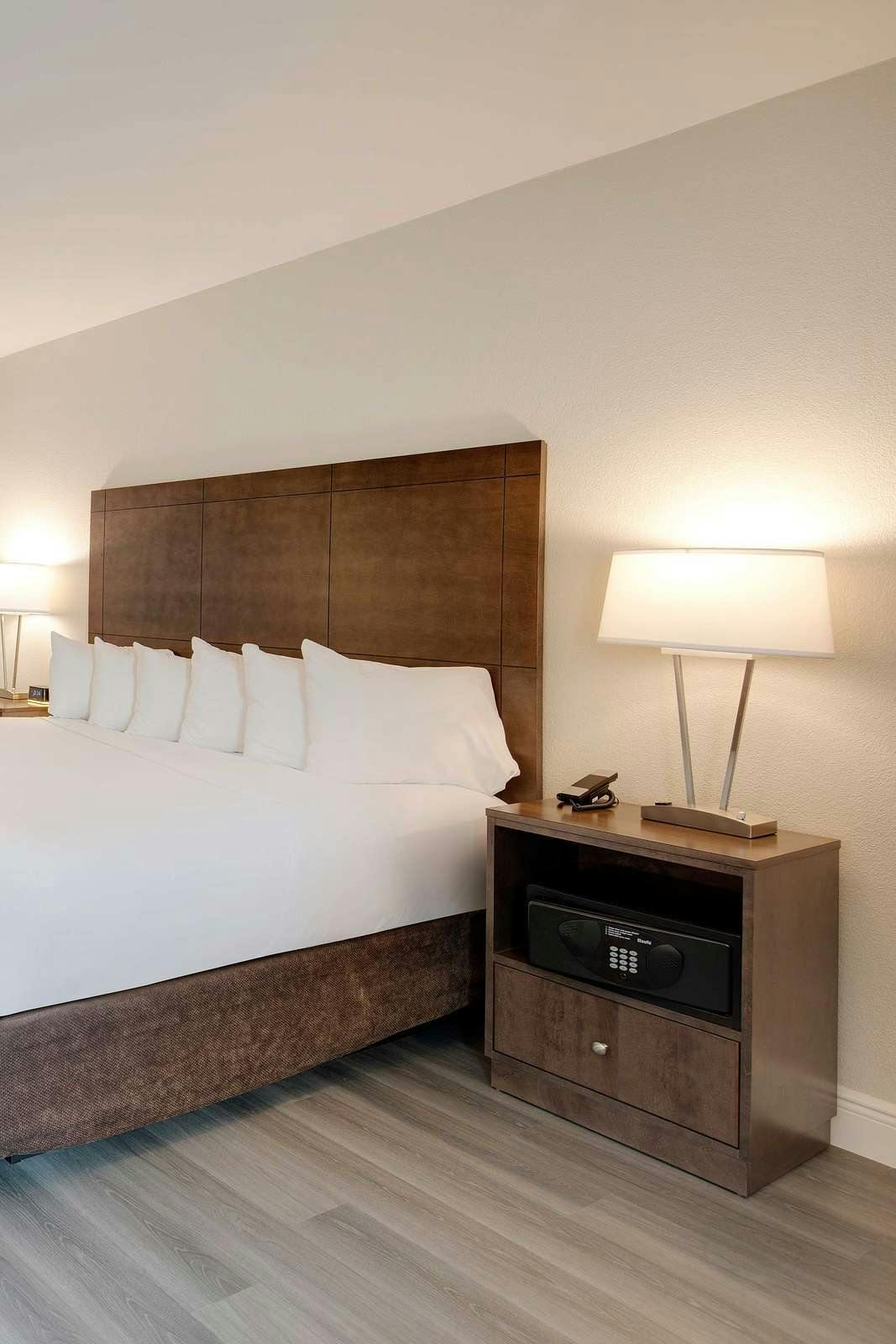 Hotel The Florida Hotel & Conference Center photo 2