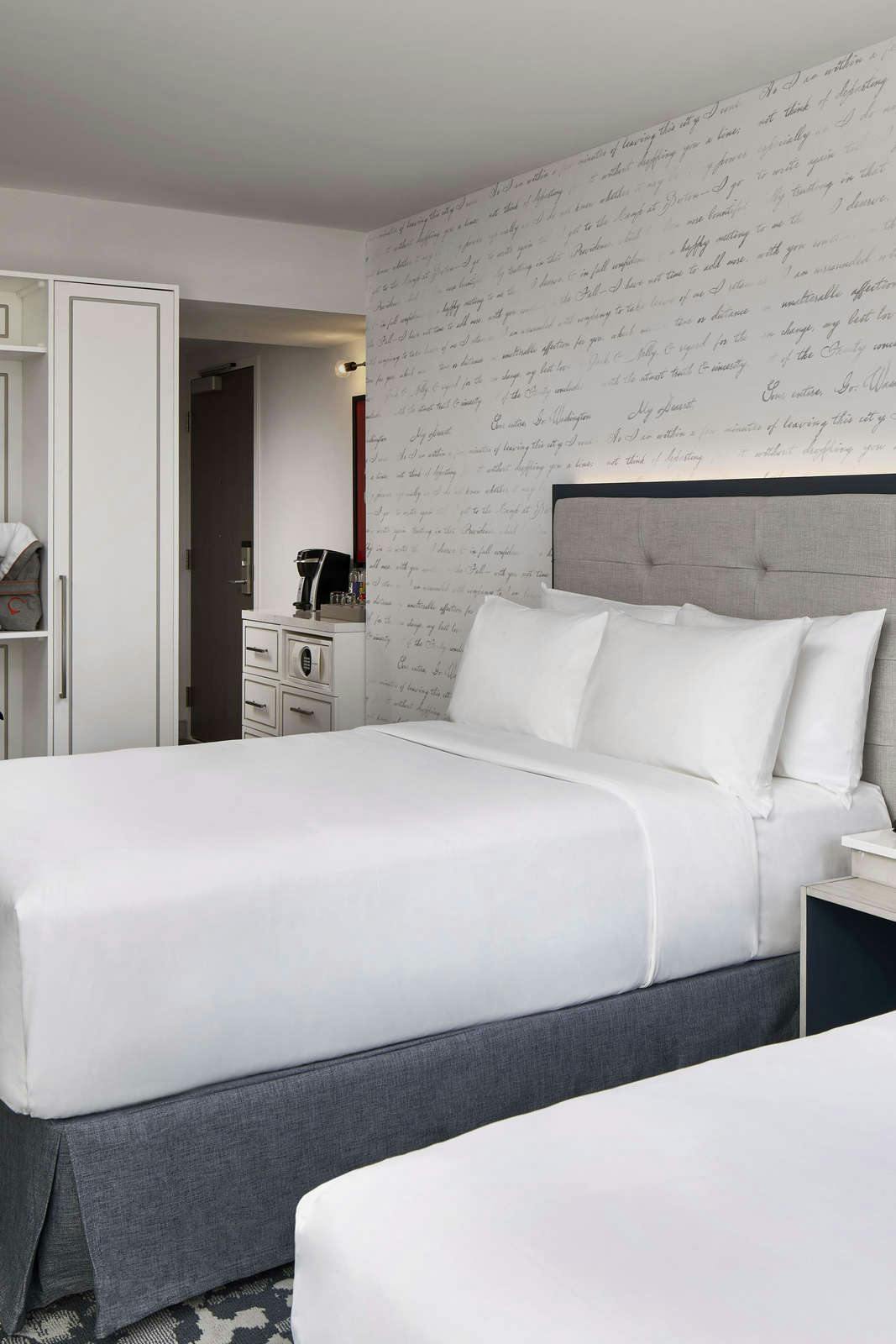 Hotel Hyatt Centric Old Town Alexandria photo 2