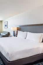 Hotel Doubletree By Hilton Pomona photo 2